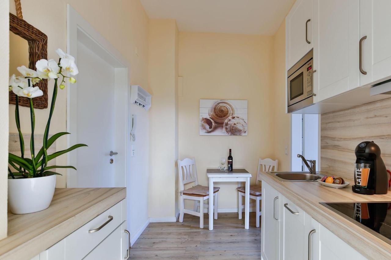 5 Mit Südbalkon In Strandnaher Lage - Bäderstil-villa In Wenningstedt/sylt Wenningstedt-Braderup